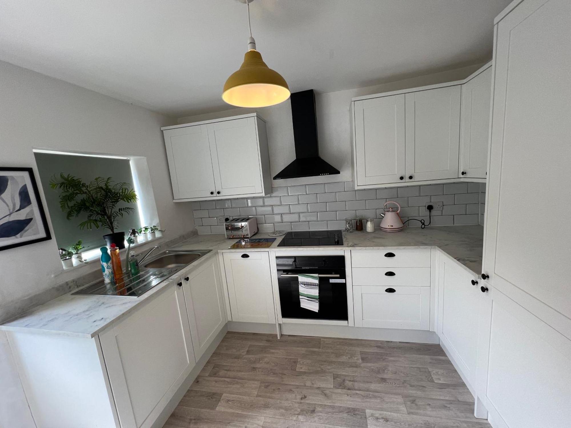 Littlehampton House - 4 Bedroom House Sleeps 8 ภายนอก รูปภาพ