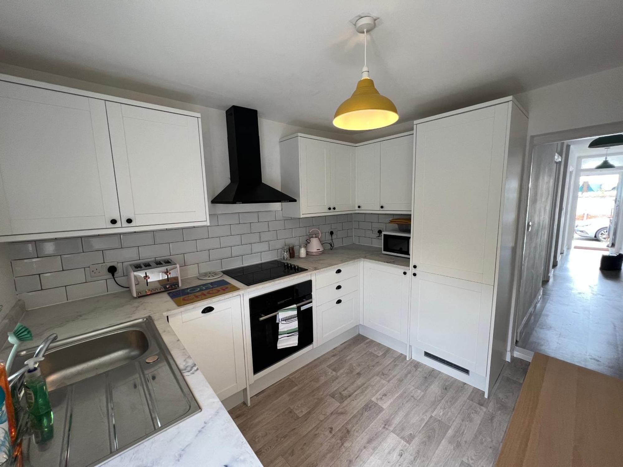 Littlehampton House - 4 Bedroom House Sleeps 8 ภายนอก รูปภาพ